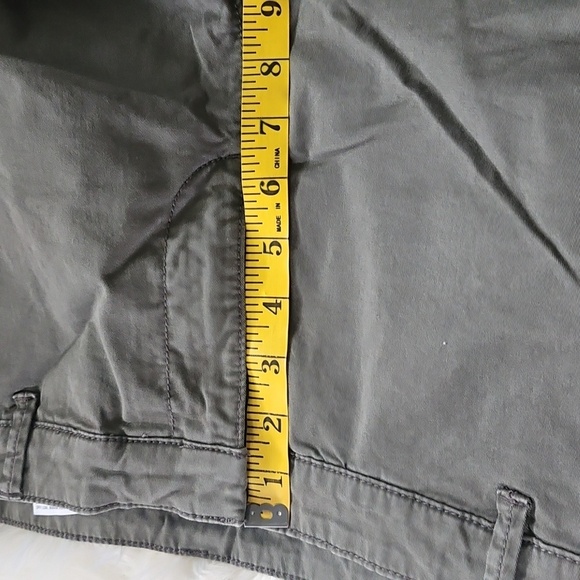 Style & Co. Olive Green Raw Hem Shorts with 6.5" Inseam - Picture 10 of 10